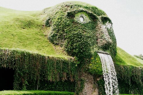 Wasserfall in den Swarovski Kristallwelten.
