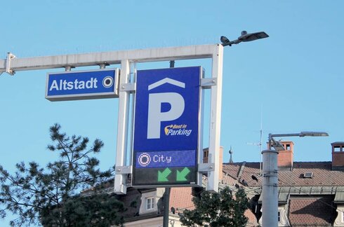 Schild der Altstadtgarage