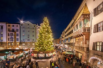 Großer Weihnachtsmarkt in der Altstadt